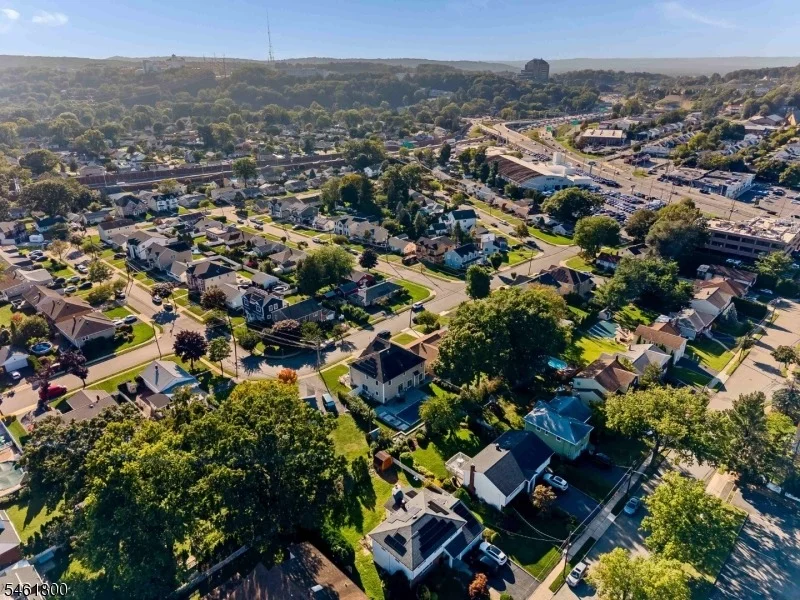 Photo of 4 Conklin Dr