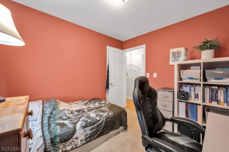 Photo of 244 Juniper Ln