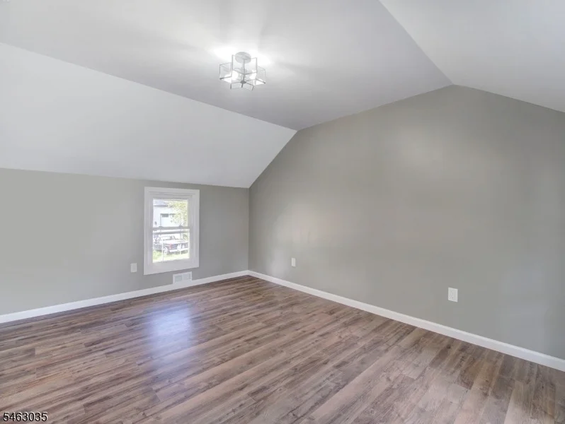 Photo of 17 Lock St