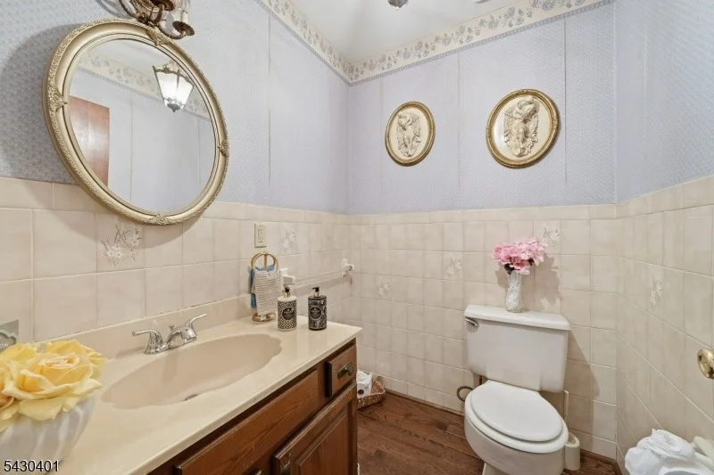 Photo of 621 Bloomfield Ave