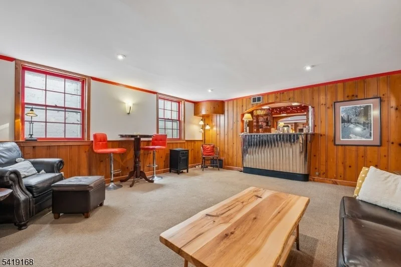 Photo of 343 Forest Rd