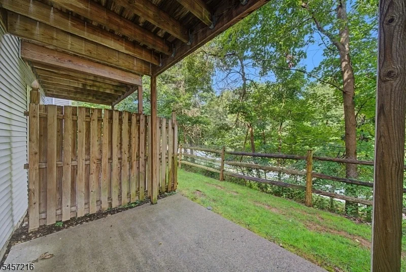 Photo of 42 HICKORY WAY
