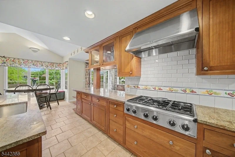 Photo of 28 Lyonsville Rd