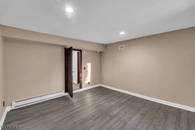 Photo of 99 Ogle Rd