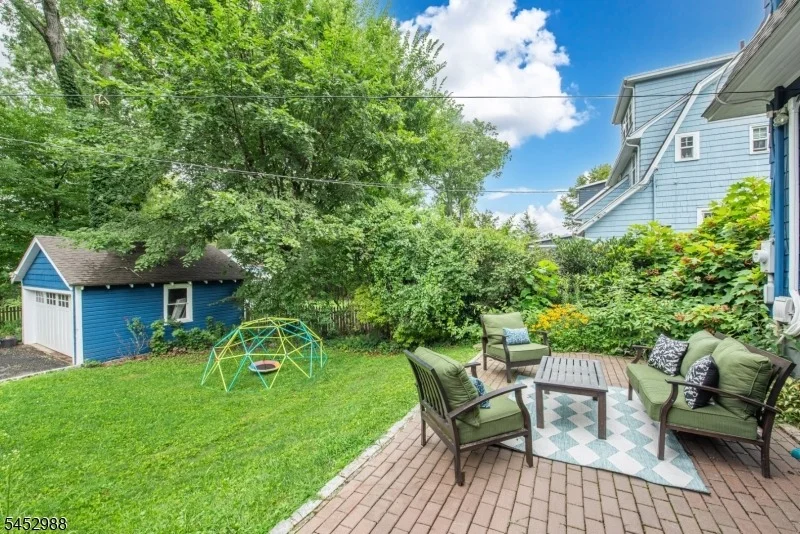 Photo of 22 Euclid Pl