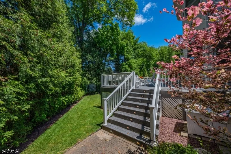 Photo of 9 Ralph Dr