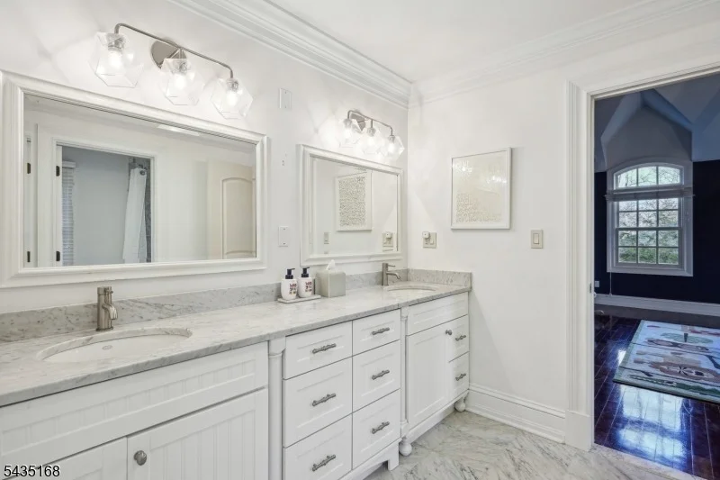 Photo of 63 Addison Dr