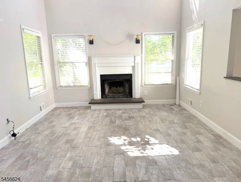 Photo of 33 Mcguire Dr