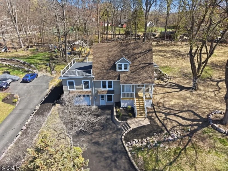 Photo of 4 Hillside Rd