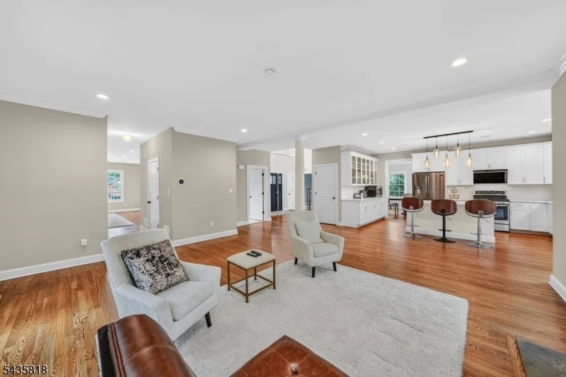 Photo of 74 Haggerty Dr