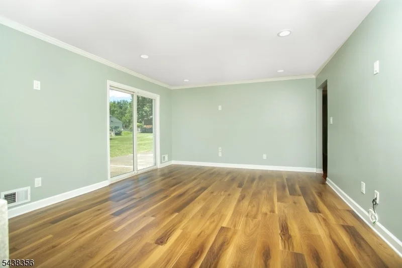 Photo of 70 Knoll Rd