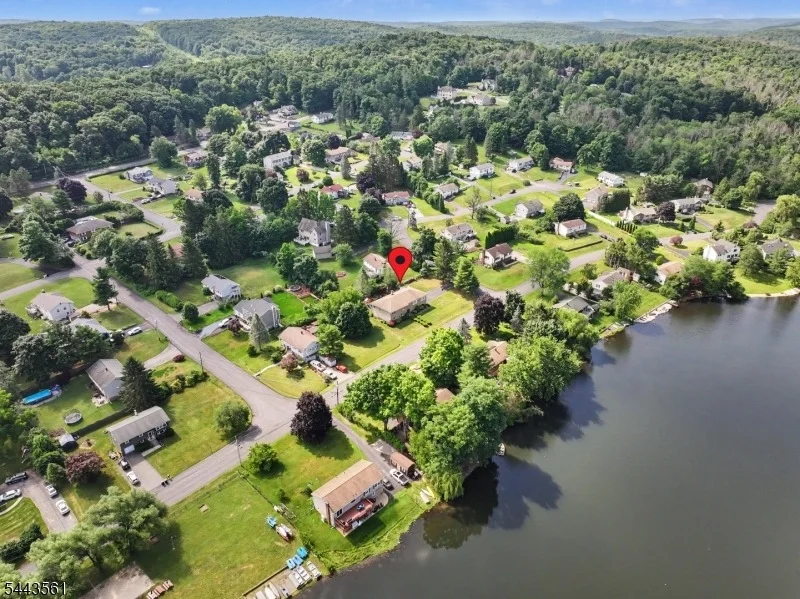 Photo of 14 Meadow Ln