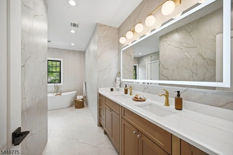Photo of 2 Barchester Way