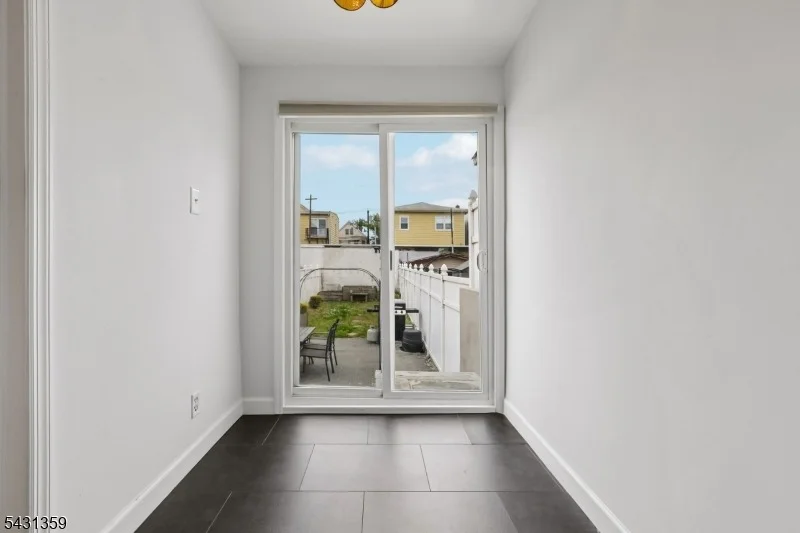 Photo of 63 Garrison St