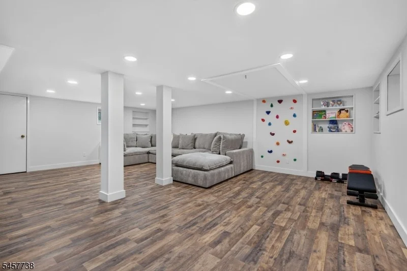 Photo of 13 Valley Way