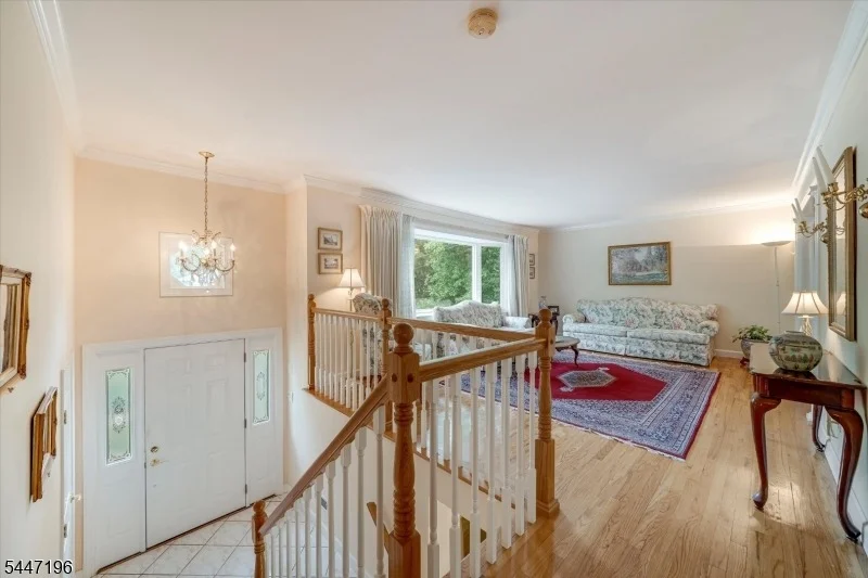 Photo of 57 Robbins Ave