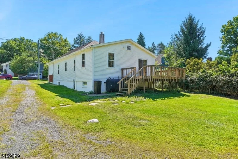 Photo of 327 Saint Cloud Ave