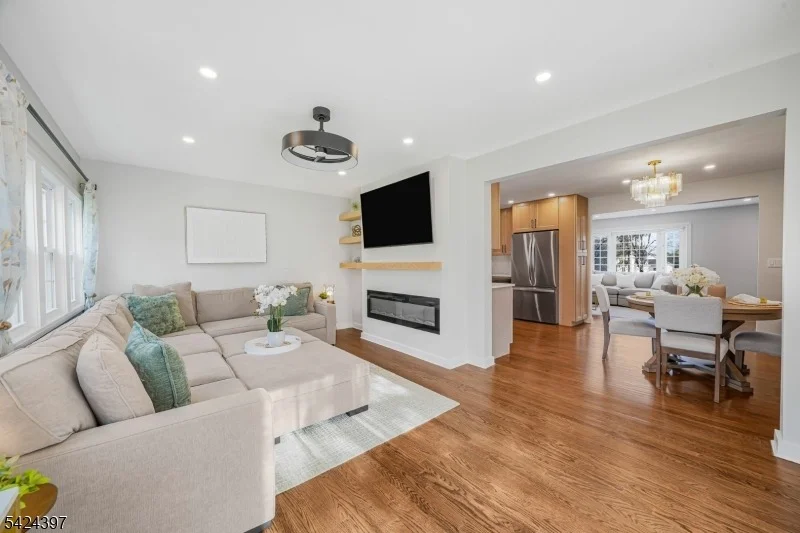 Photo of 21 Joseph Pl