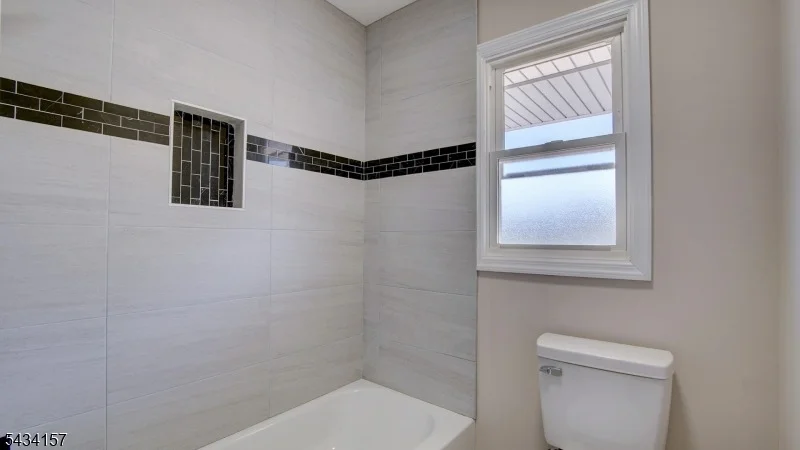 Photo of 14 Surrey Rd
