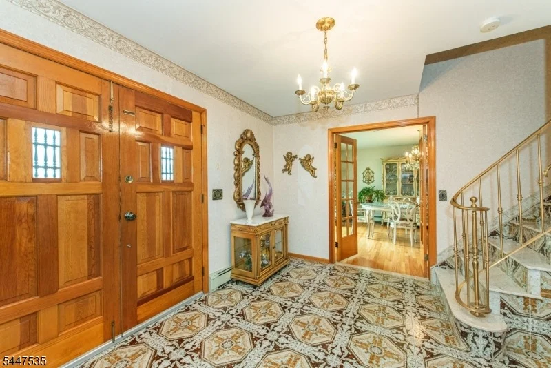 Photo of 21 Bates Dr