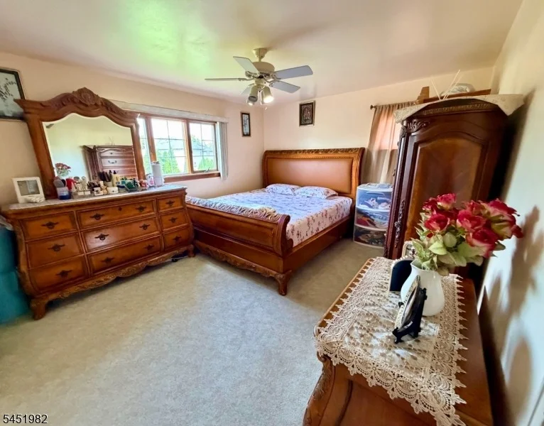 Photo of 114 Sandra Dr