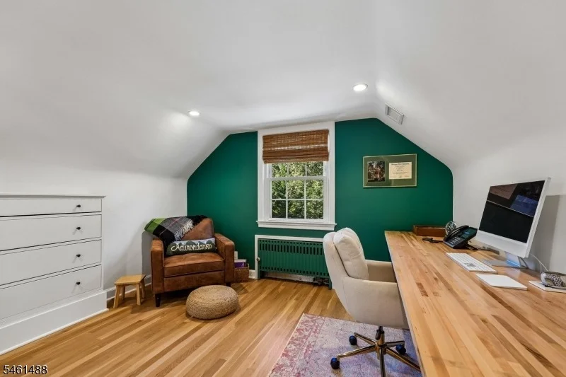 Photo of 1400 Orchard Rd