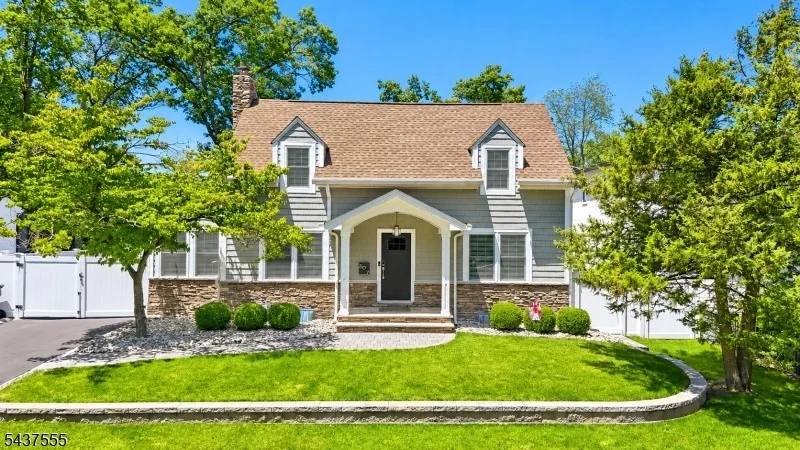 Photo of 307 N Farview Ave
