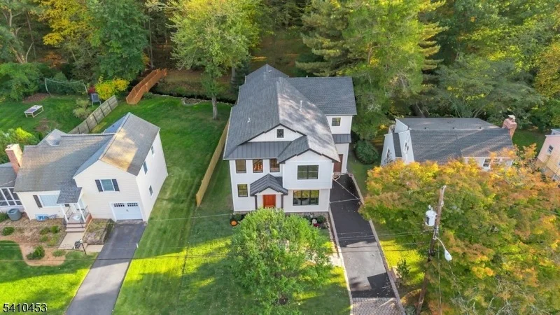 Photo of 83 W End Ave