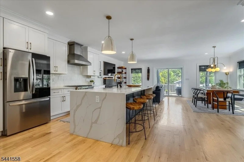 Photo of 27 Montclair Ave