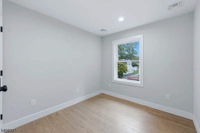 Photo of 37 Maple Ave