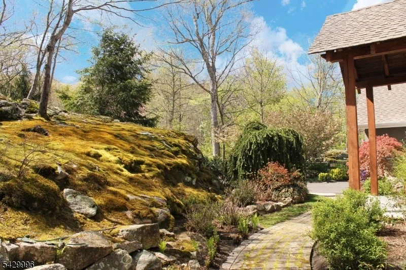 Photo of 9 Cox Ln