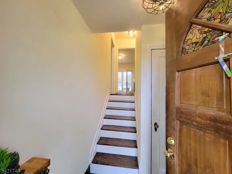 Photo of 246 Spring Hill Rd
