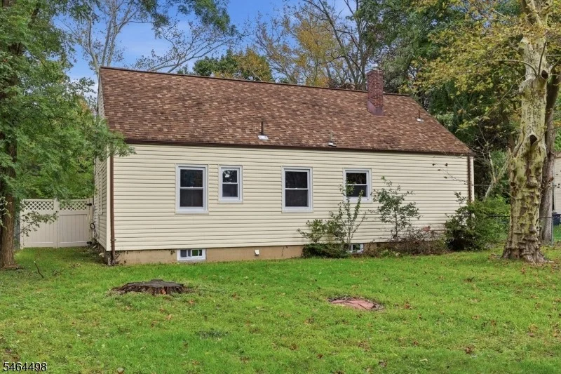 Photo of 115 Parkside Rd
