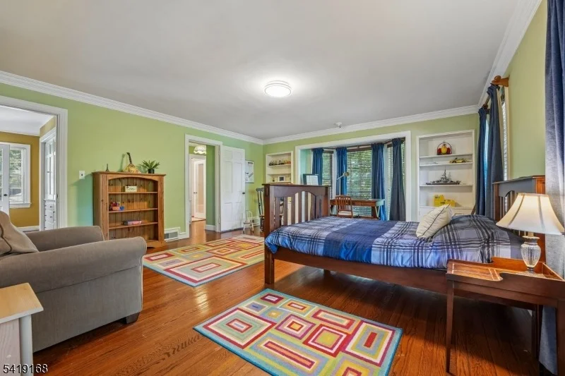 Photo of 343 Forest Rd