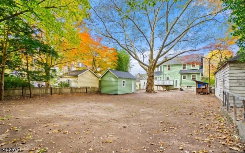 Photo of 401 Conrad Rd