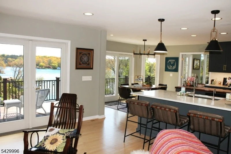 Photo of 9 Cox Ln