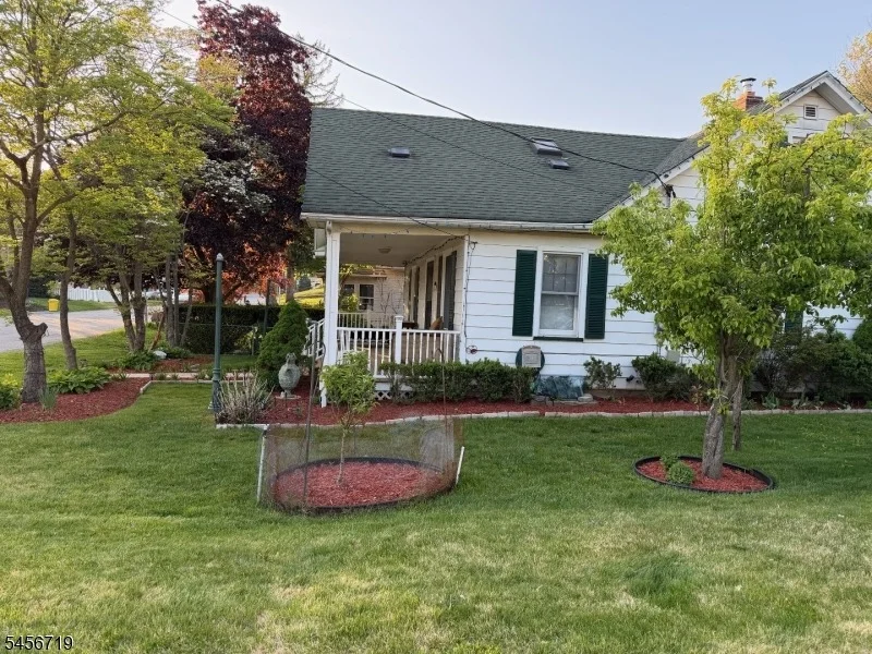 Photo of 18 Elycroft Ave