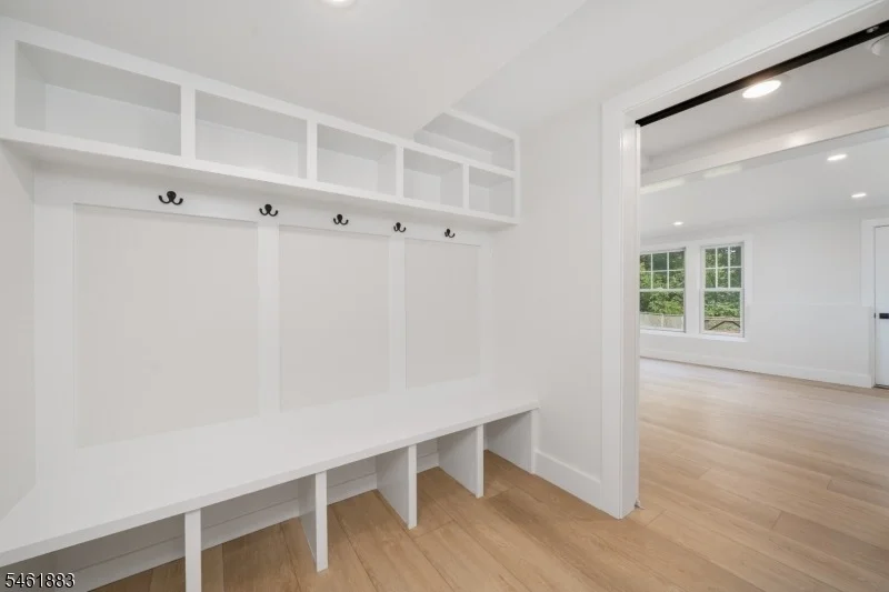 Photo of 157 Circle Dr