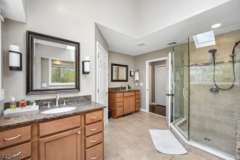 Photo of 9 Natale Dr