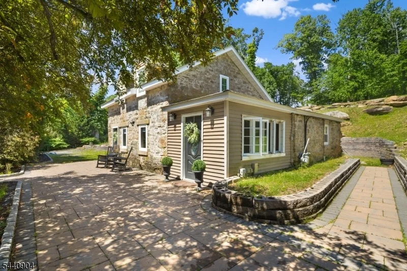 Photo of 124 Dover Chester Rd