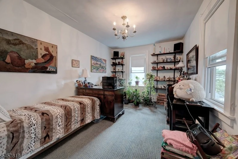 Photo of 674 Eagle Rock Ave