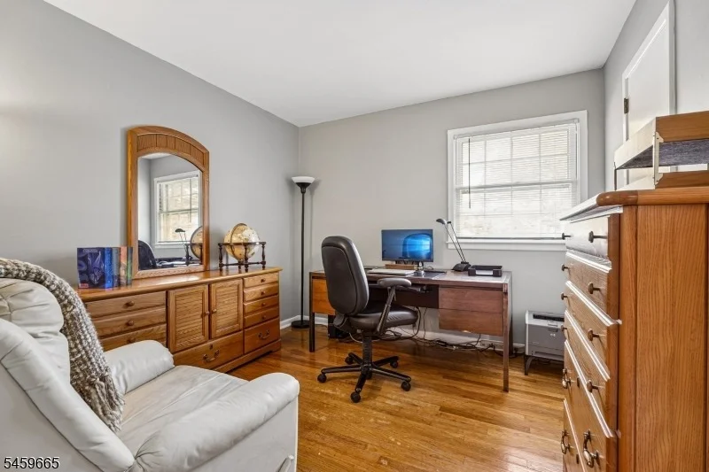 Photo of 25 MANCHESTER DRIVE