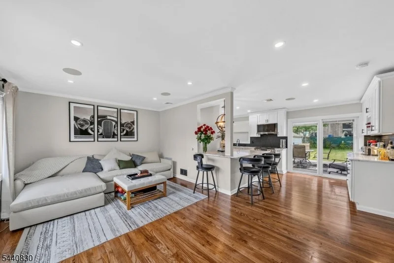 Photo of 42 Donnalin Pl