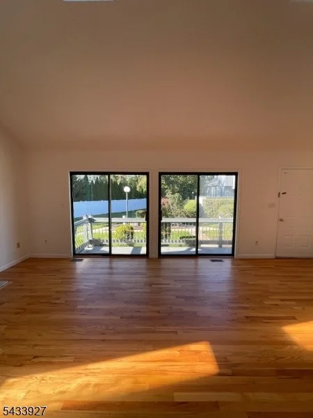 Photo of 73 Linda Ln