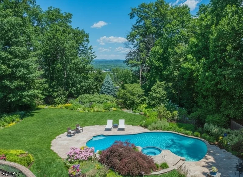 Photo of 54 Hamilton Dr