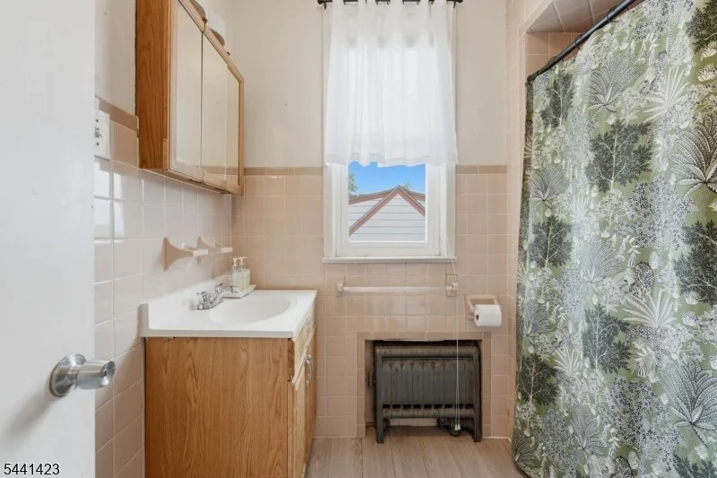Photo of 217 8Th Ave