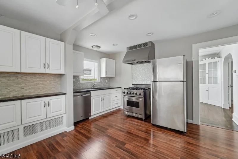Photo of 34 Cypress St