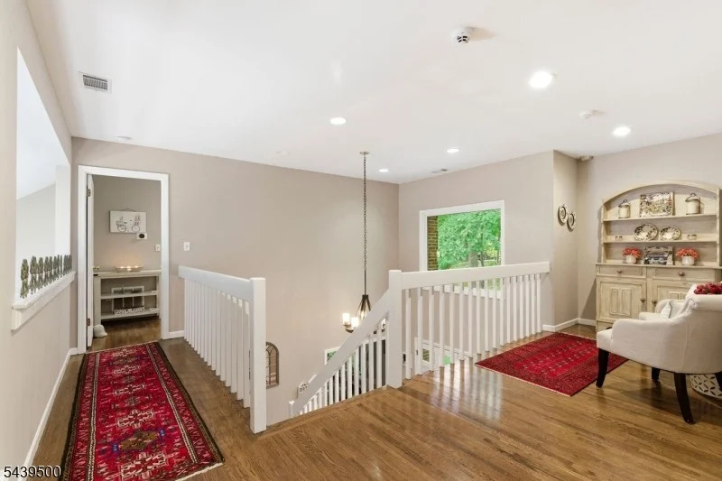 Photo of 25 Timber Ln