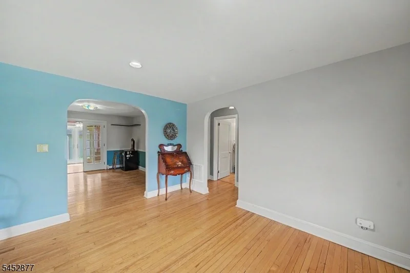 Photo of 409 RIDGE ROAD