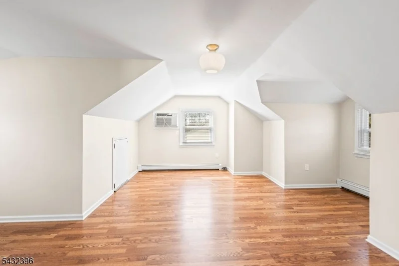 Photo of 663 Mountain Ave